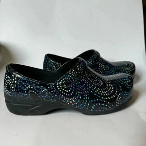 Anywear Womens Patent Leather Clogs Style SR ANGEL, US Size 9, Color PRSP👟